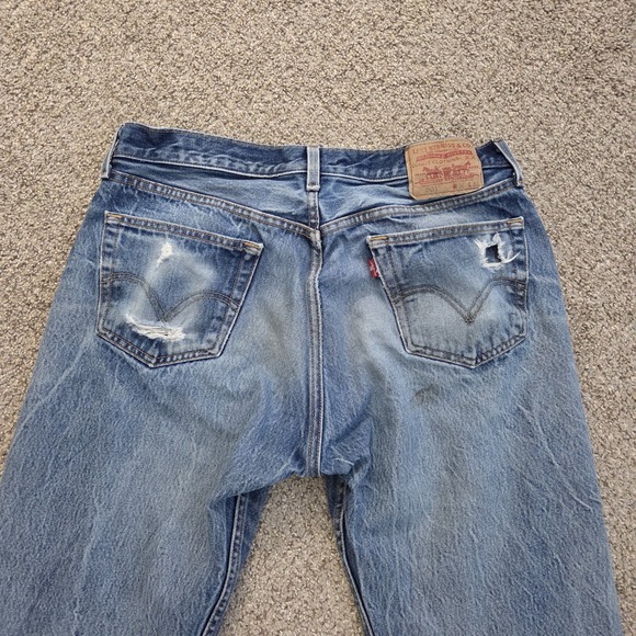 Levis 501 Jeans Mens 36x38 Blue Denim Straight Leg Button Fly Distressed Stained - Picture 10 of 16